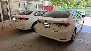 авто прод: Toyota Corolla: 2022 г., 1.8 л, Вариатор, Гибрид, Седан — 4