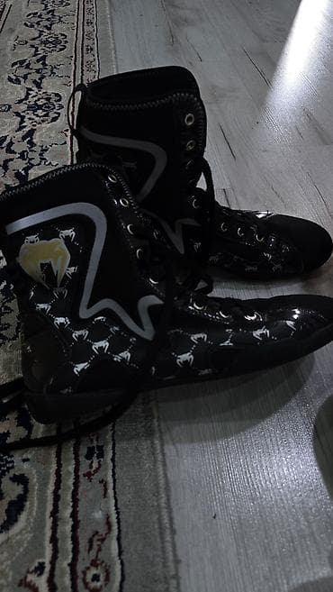 бокс товары: Комплект для бокса: - Перчатки IBA (International Boxing — 5