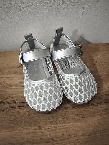 Боди: Продам туфельки состояние отличное. Лёгкие. Размер 25. Писать в — 2