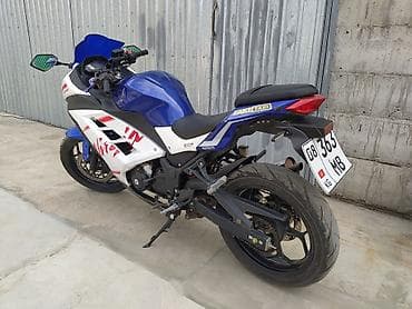 Мототехника: Спортбайк Kawasaki, 250 куб. см, Бензин — 2