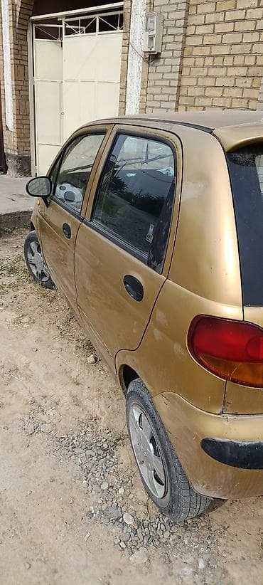 Унаа сатуу: Daewoo Matiz: 1999 г., 0.8 л, Кол менен иштөөчү, Хетчбек — 2