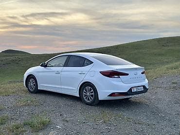 Продажа авто: Hyundai Avante: 2018 г., 1.6 л, Бензин, Седан — 4