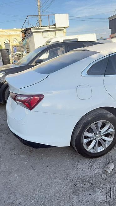 Продается Chevrolet Малибу седана/хэтчбека с автоматической коробкой — 8