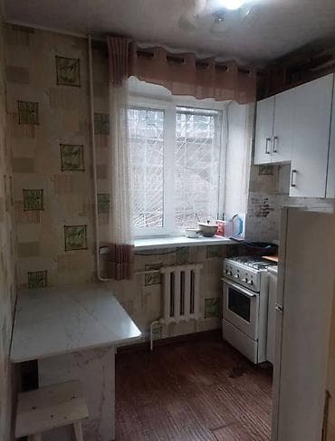 osh flat: 1 комната, 30 м², Дордой Плаза ТРЦ Хрущевка, 1 этаж, Косметический ремонт — 4