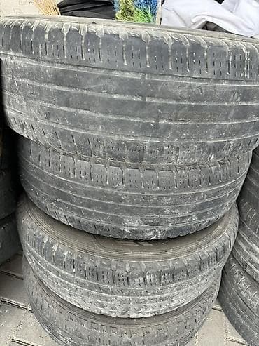 Комплект автомобильных шин 235/70 R17 107H.

- Типоразмер: 235/70 R17
