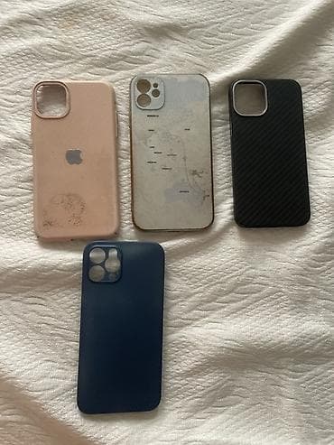Набор чехлов для iPhone 11 отдам все за 200 сом