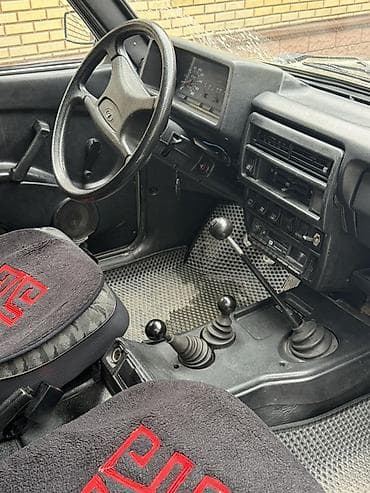 наклейки на капот авто: ВАЗ (ЛАДА) 4x4 Нива: 2000 г., Механика, Внедорожник — 3