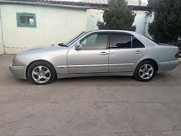 mers 202: Mercedes-Benz E-Class: 1999 г., Седан — 2