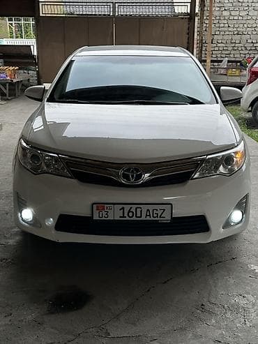 аудио касета: Toyota Camry: 2012 г., 2.5 л, Автомат, Бензин, Седан — 5