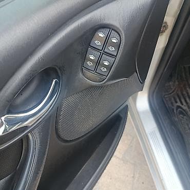 neta x: Ford Focus: 2004 г., Седан — 7