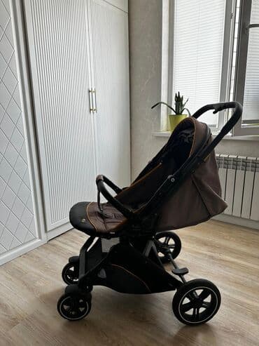 прогулочные коляски до 20 кг: Коляска, цвет - Коричневый — 1