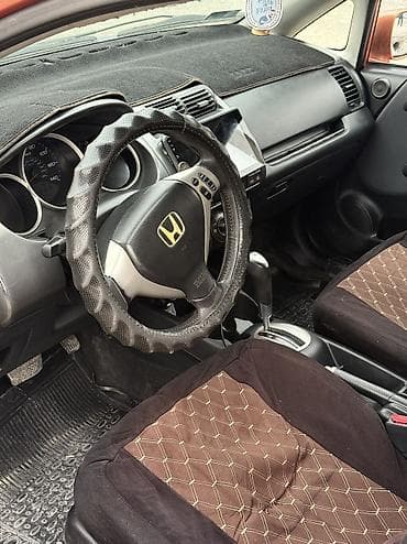 hyundai sonata fe: Honda Jazz: 2008 г., 1.5 л, Автомат, Бензин, Хэтчбэк — 5