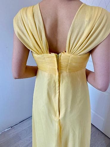 second hend: Надевала только на выпускной. Размер 42-44. Подходит для роста до — 5