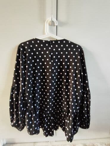 оборудование для нижнего белья: Блузка 300 с
Вязаная двойка 300 с - продана ❗
Жилеты по 300 с — 2