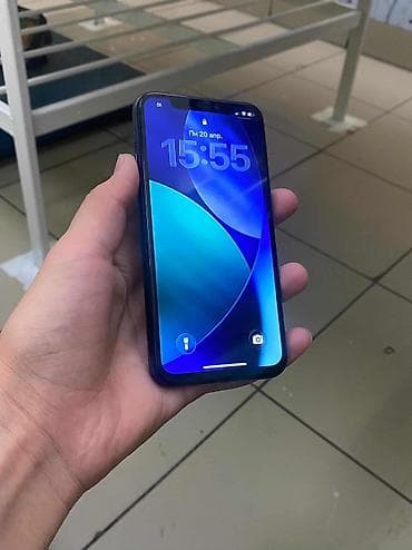 apple iphone gb: IPhone 11 Pro — 4