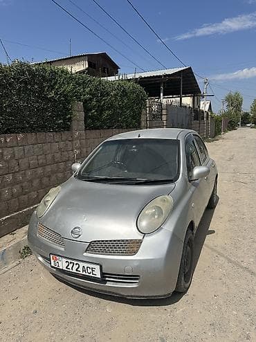 меняю варианты: Nissan March: 2003 г., 1.3 л, Автомат — 5