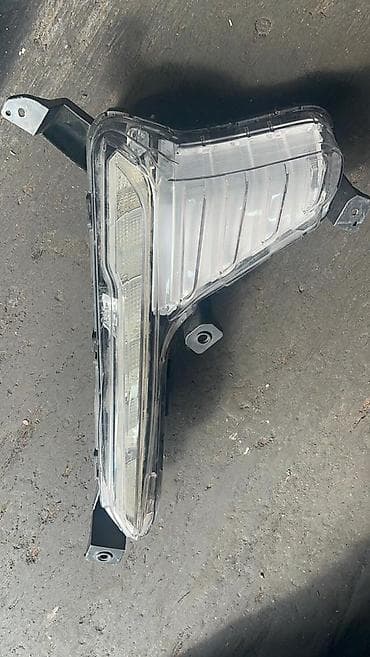 бампер на раф 4: Передняя левая фара Hyundai — 1