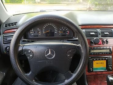 Продажа авто: Mercedes-Benz E-Class: 2000 г., 2.8 л, Автомат, Бензин, Седан — 4