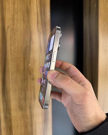 гэс: IPhone 15 Pro, Б/у, 128 ГБ, Natural Titanium, Защитное стекло, Чехол, В рассрочку, 87 % — 3