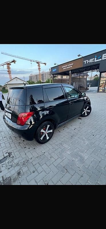 bud e5: Компактный городской хэтчбек черного цвета. Кузов и экстерьер: - 5 — 2