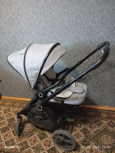 прогулочную коляску simplicity: Коляска, цвет - Серебристый, Б/у — 1