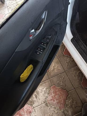 geely coolray: Kia K3: 2020 г., Автомат, Седан — 1