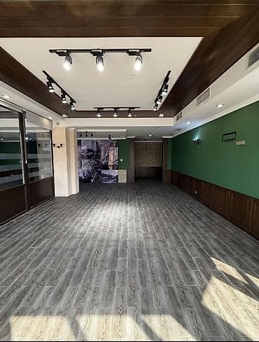 салонов красоты: Аренда офисов, 310 м², В жилом комплексе, 1 линия — 1