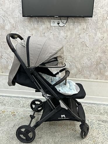 Прогулочная коляска INING BABY - Легкая маневренная коляска для