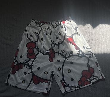 Шорты с принтом Hello Kitty - Материал: гладкая, легкая синтетика с