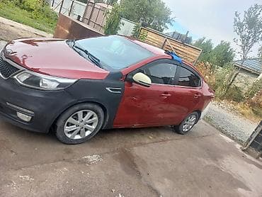 дишевли машина: Kia Rio: 2012 г., 1.4 л, Бензин, Седан — 3