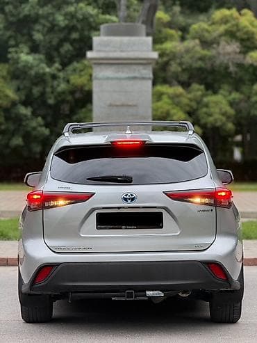 camry 5: Toyota Highlander: 2020 г., 2.5 л, Автомат, Гибрид, Кроссовер — 5
