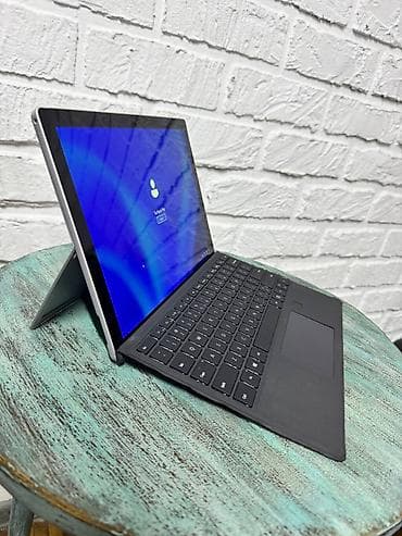 Ноутбуки Microsoft: Microsoft Surface Pro (i5-7300U) — это легкий планшет-трансформер с — 3