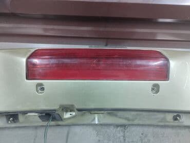 запчасти превия: Задний спойлер Toyota 2003 г., Б/у, Оригинал — 3