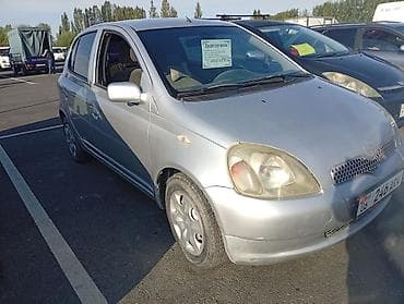 Toyota: Toyota Yaris: 1998 г., 0.1 л, Механика, Бензин, Хэтчбэк — 2