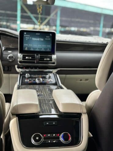 форт 3: Lincoln Navigator: 2019 г., 3.5 л, Типтроник, Бензин, Внедорожник — 8