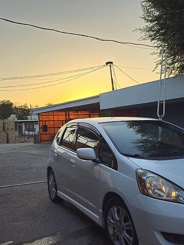 mr moto: Honda Fit: 2010 г., Автомат, Бензин, Хэтчбэк — 2