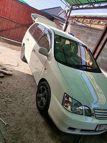toyota yaris 2008: Toyota Gaia: 2000 г., 2 л, Автомат, Бензин, Минивэн — 2