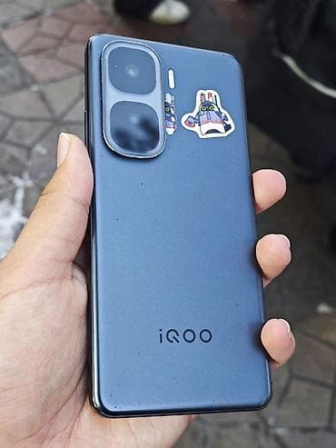 samsun note 20: Vivo iQOO 10, Б/у, 256 ГБ, цвет - Черный, 2 SIM — 8