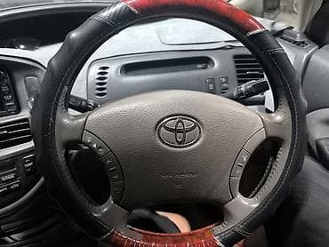 Автозапчасти: Продаю от Toyota Estima (5) 4 двери с обшивками передний бампер есть — 3