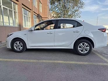 camry 2010: Kia Forte: 2020 г., 1.6 л, Механика, Бензин, Седан — 3