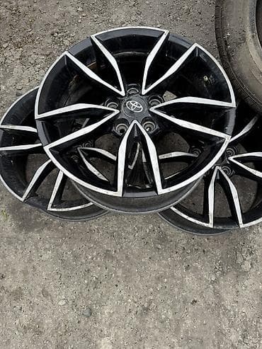 Литые Диски R 17 Toyota, Комплект, отверстий - 5, Б/у