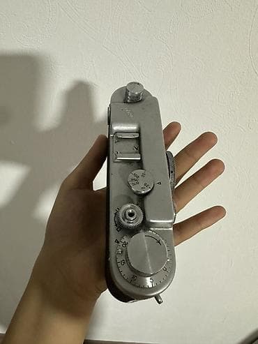 f2: Фотокамера ФЭД-2 с объективом Индустар-26М 50 мм f/2.8 (резьба М39) — 2