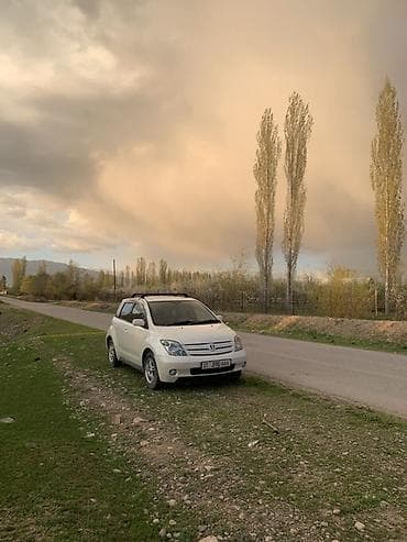 ижара авто: Toyota Ist: 2005 г., 1.3 л — 1