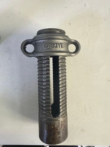 лестница на второй этаж в частном доме купить: Гайка механизм для телескопических стоек 
Гайка резьба комплект — 1