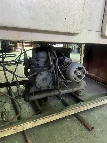 Холодильное оборудование: Срочно продается Морозильник Все работает 3х фаза Для бизнеса Для — 2