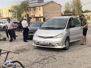 sprinter 2 7: Toyota Estima: 2002 г., 2.4 л, Автомат, Газ, Минивэн — 4