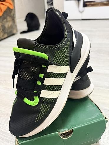 nike react: Мужские кроссовки, 44, Adidas, Б/у, цвет - Черный — 2