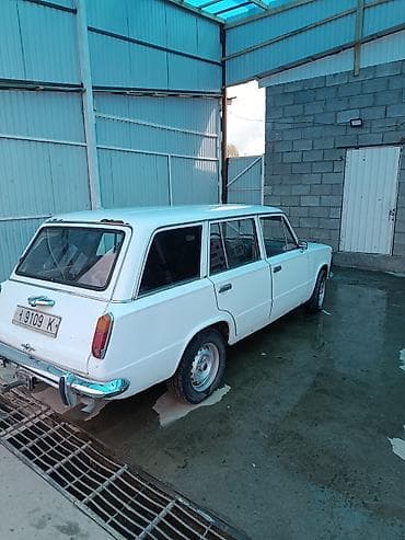 перья: ВАЗ (ЛАДА) 2102: 1979 г., 1.6 л, Универсал — 3