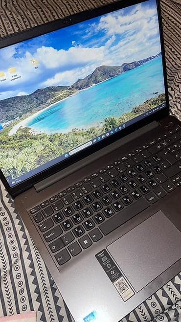 Ноутбук Lenovo - Экран: матовая матрица, тонкие рамки. -