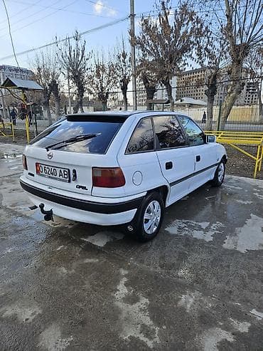 а 6 с4: Opel Astra: 1993 г., 1.6 л, Механика, Бензин, Хэтчбэк — 4